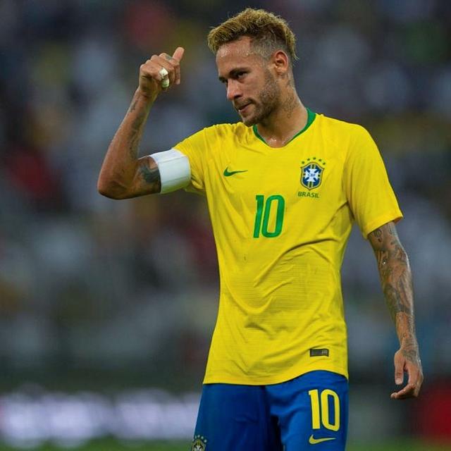 官方：拜仁门将佩雷茨租借加盟南安普顿；据悉买断费800万欧