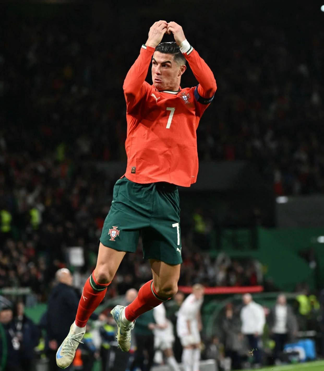 又是国家德比，巴萨和皇马连续4年会师西超杯决赛